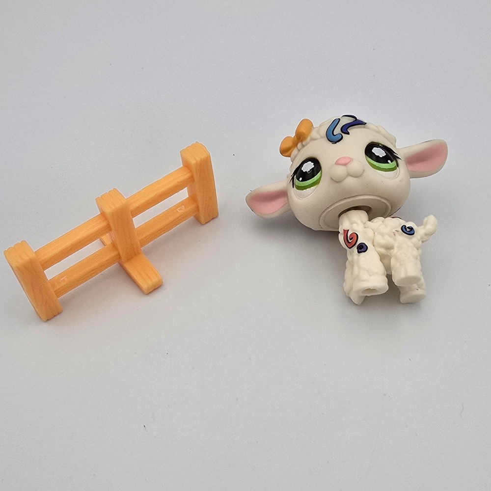 Hasbro Littlest Pet Shop 1068 Post Card Pet Lamb Sheep Orange Fence G2 LPS 2009 - Picture 4 of 7